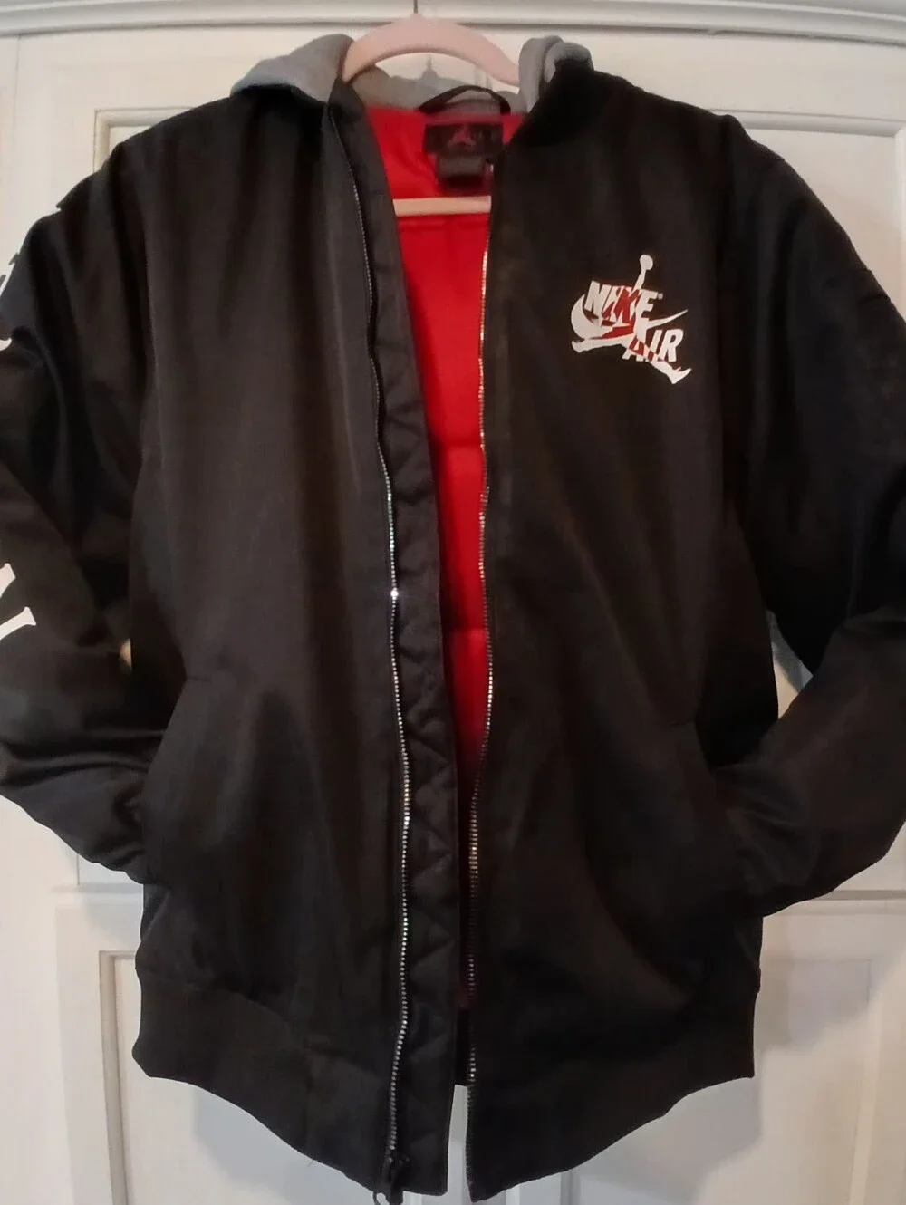 Nike Jordan Jumpman Classic Hooded bomber jacket Size XL (Teens 13-15 yo)